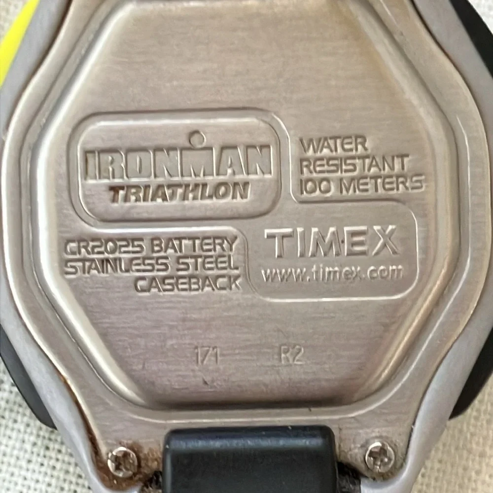 Vintage TIMEX DIGITAL IRONMAN TRIATHLON WATCH CLASSIC WR 100m AND IRONMAN BAND